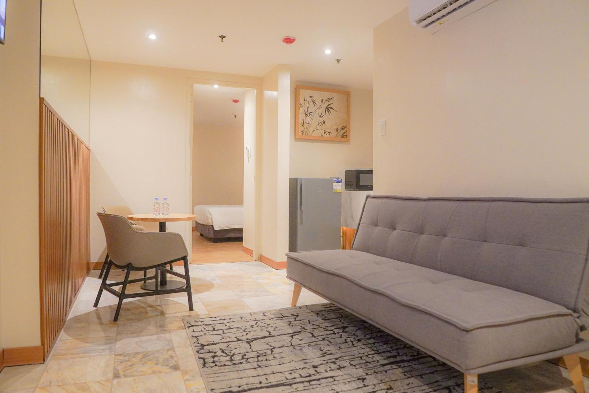 Bel Air Suites Makati Makati City Exterior photo